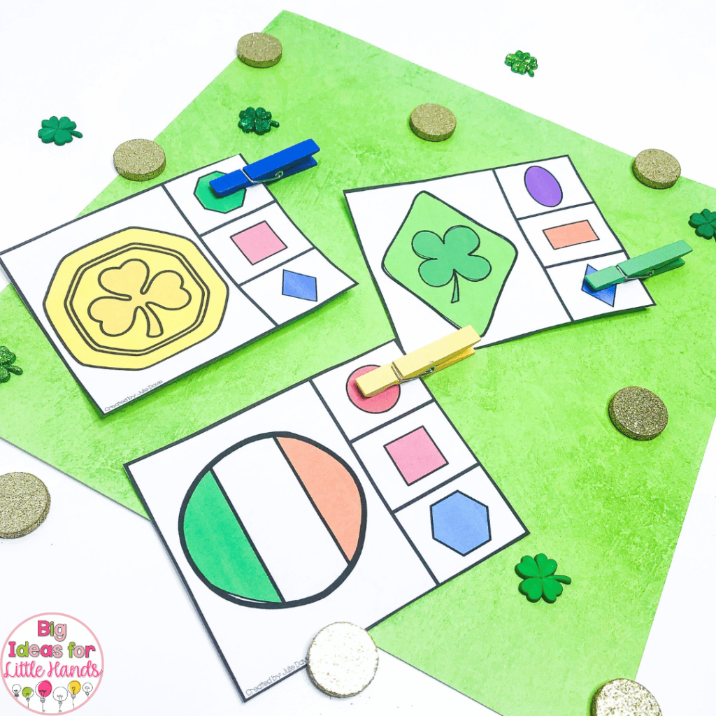 These clip cards are a great way to teach shapes and reinforce shape recognition during math centers.