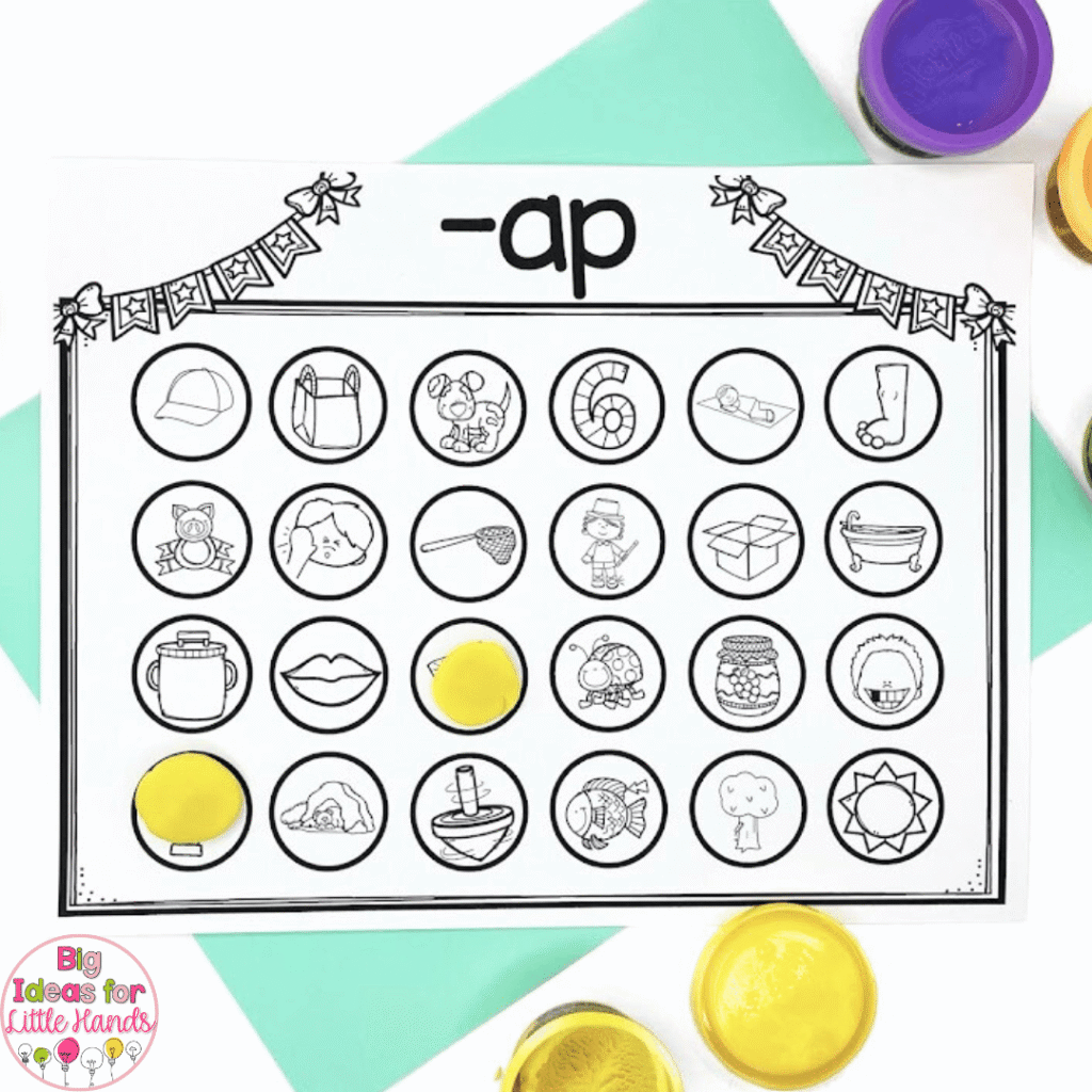 Using this small group guiding reading warm-up, students can practice short vowels and word families.